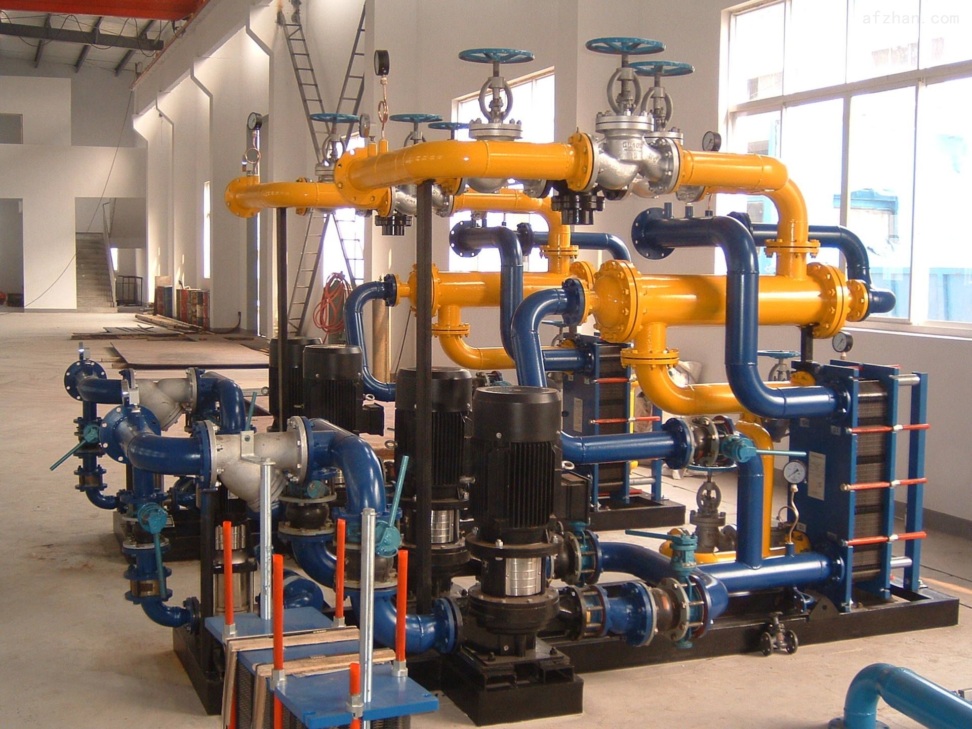 ����������